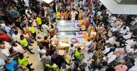 കരിമ്പ അപകടത്തില്‍ മരിച്ച കുട്ടികളുടെ മൃതദേഹങ്ങള്‍ വീടുകളിലെത്തിച്ചു